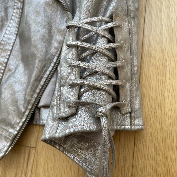 Free People Natural Rose Vegan Leather Gold Vest S - Picture 3 of 5